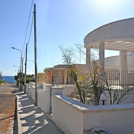 Hotel apartamentowy Mahia *